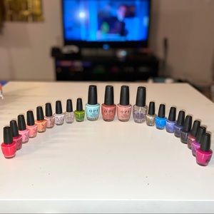 SOLD 21 OPI Bundle